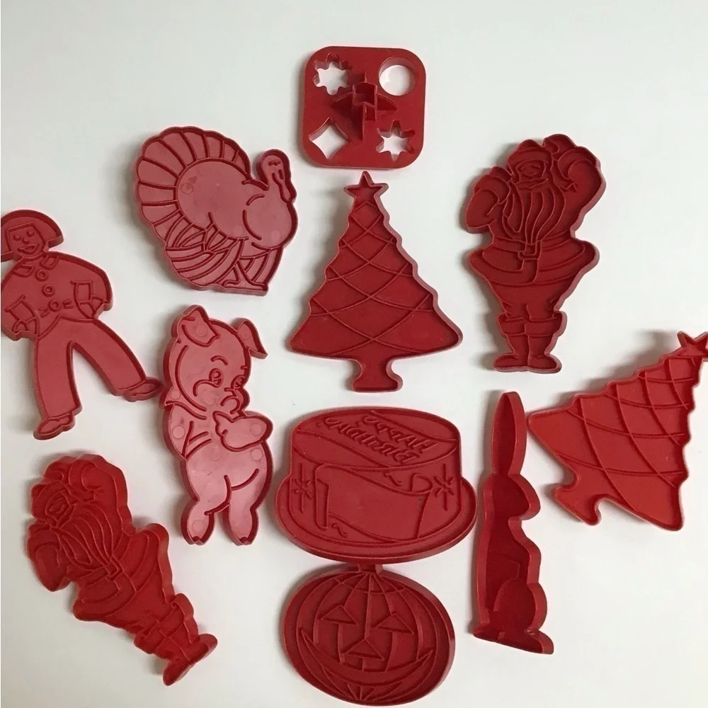 Tupperware Cookie Cutters Vintage SET OF 11 Various Holidays Red Plastic Handles